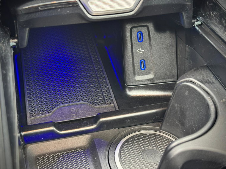 Vehicle Image 41