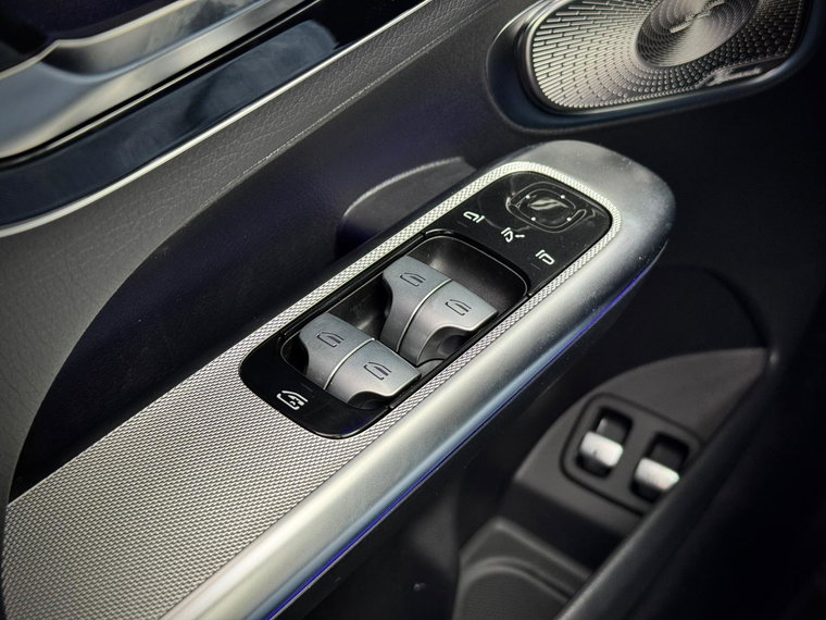 Vehicle Image 45