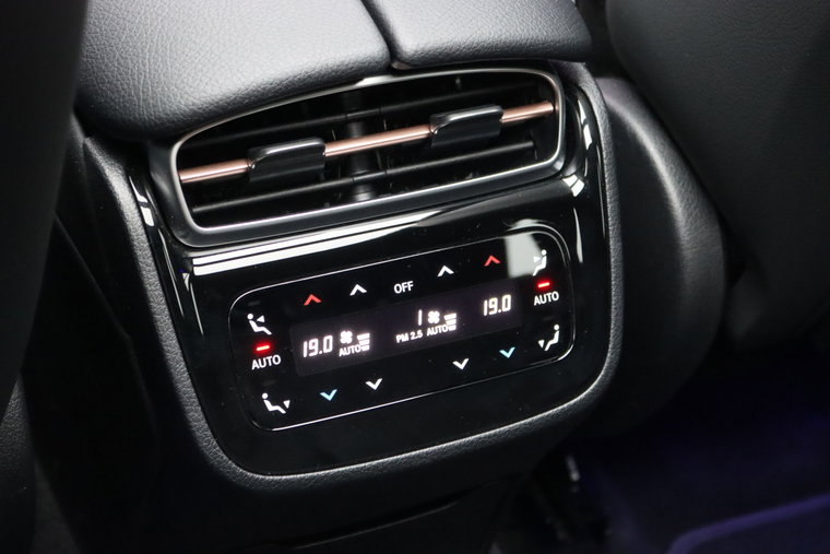 Vehicle Image 41