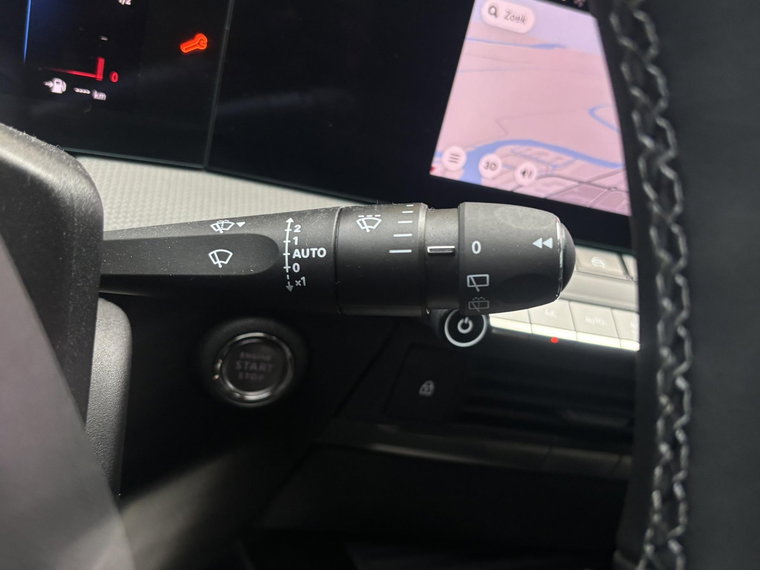 Vehicle Image 28