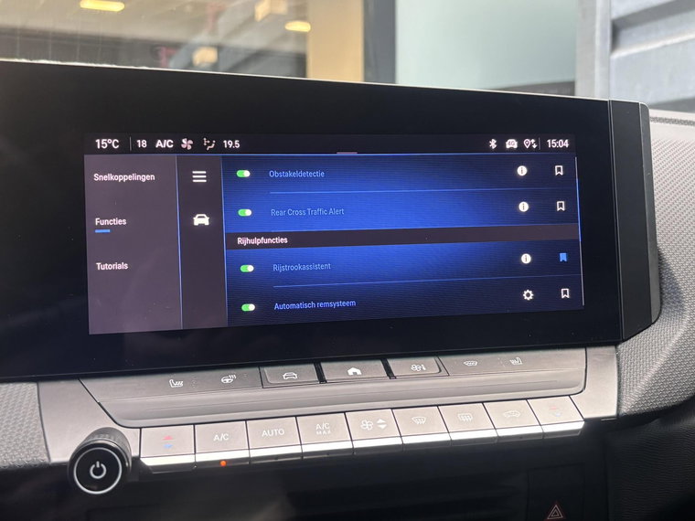 Vehicle Image 39