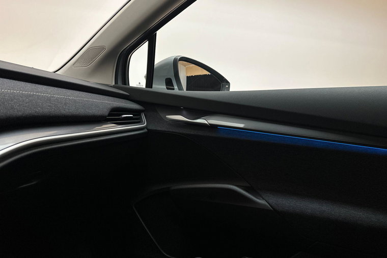 Vehicle Image 31