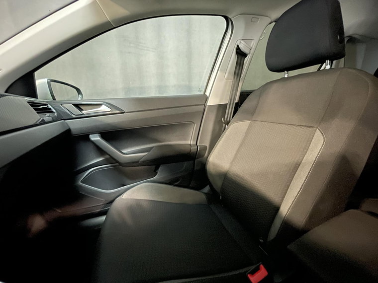 Vehicle Image 33