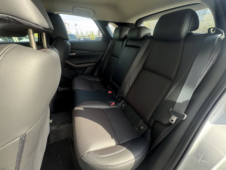 Vehicle Image 37