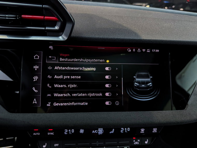 Vehicle Image 35