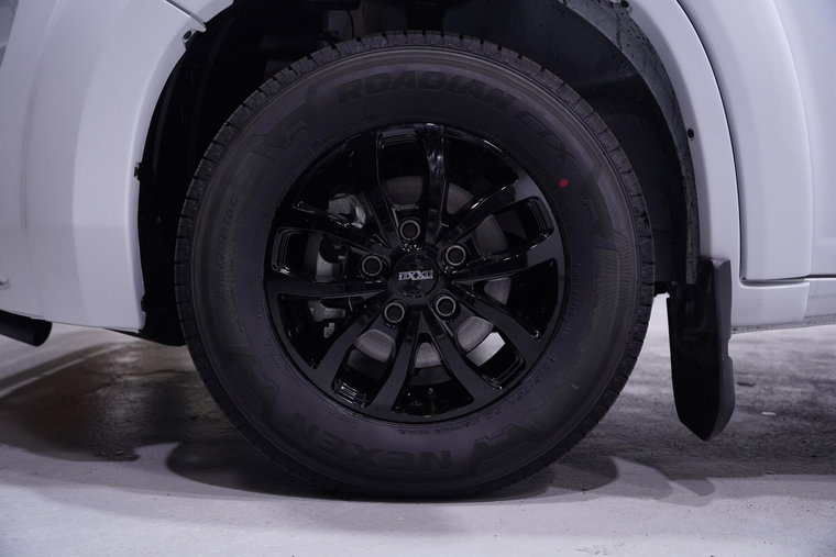 Vehicle Image 18