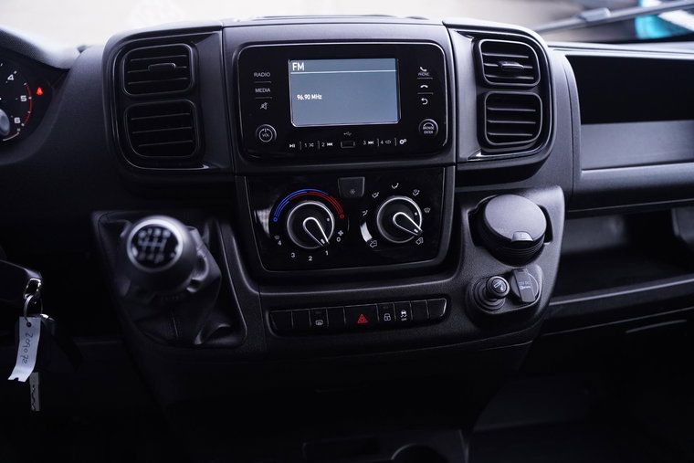 Vehicle Image 41