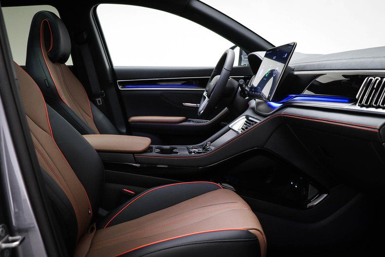 Vehicle Image 9