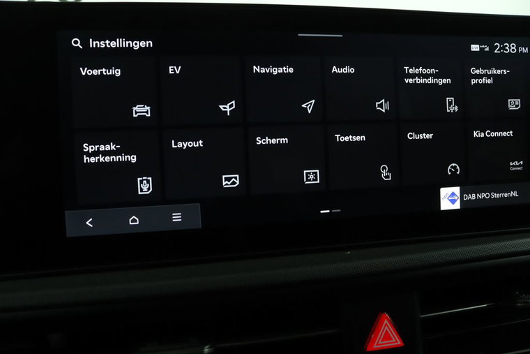 Vehicle Image 38