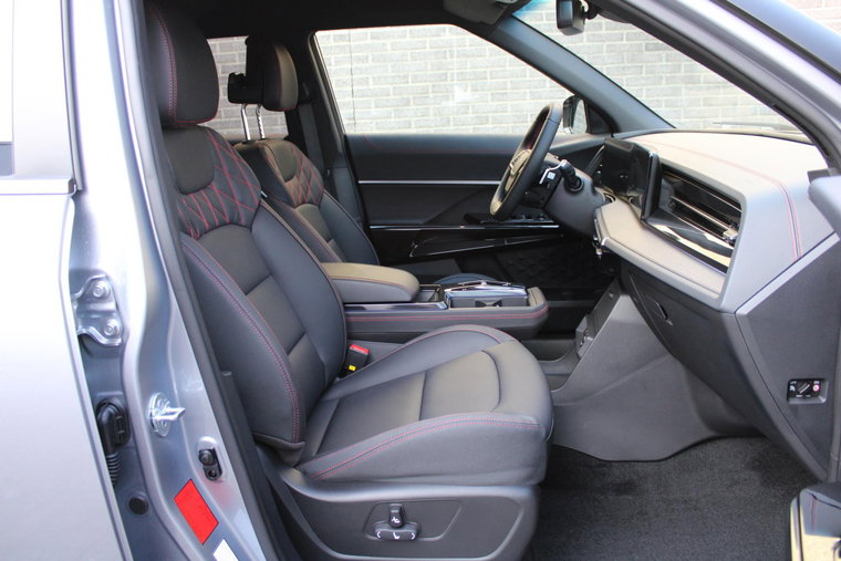 Vehicle Image 40