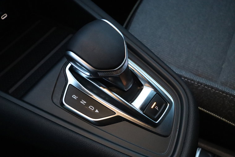Vehicle Image 24