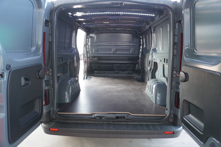 Vehicle Image 13
