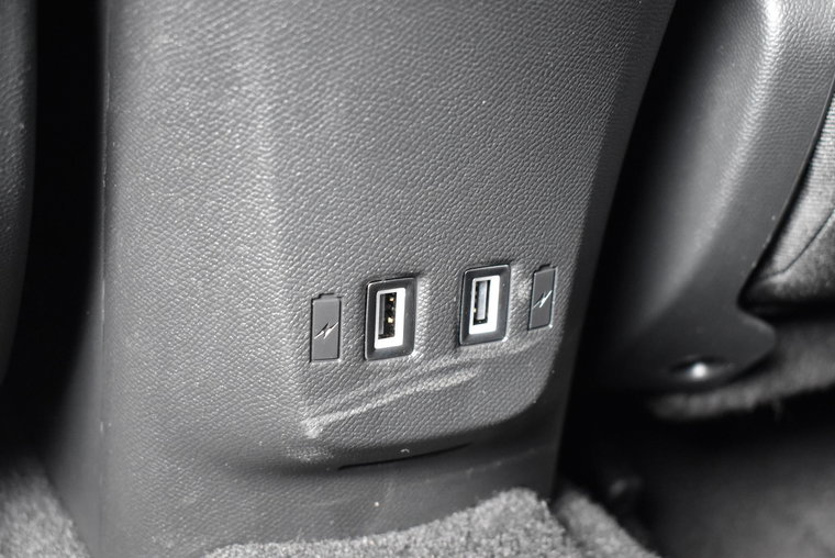 Vehicle Image 37