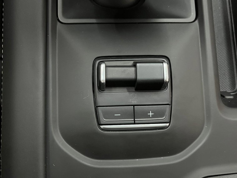 Vehicle Image 33