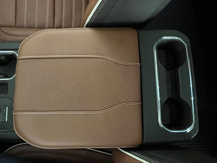 Vehicle Image 47