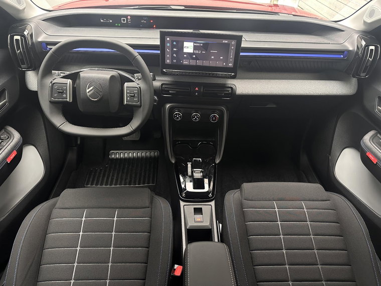 Vehicle Image 13