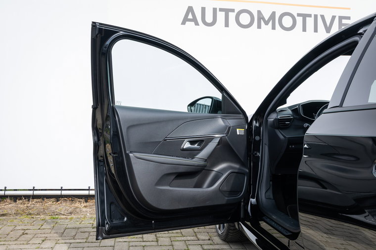 Vehicle Image 40