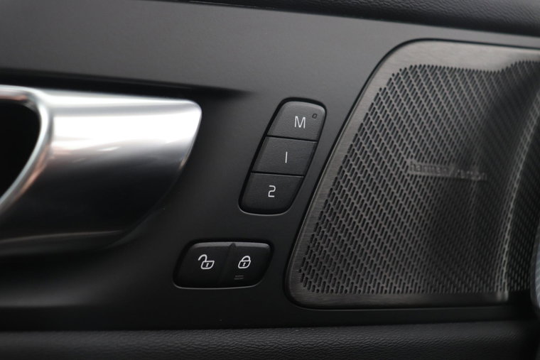 Vehicle Image 48