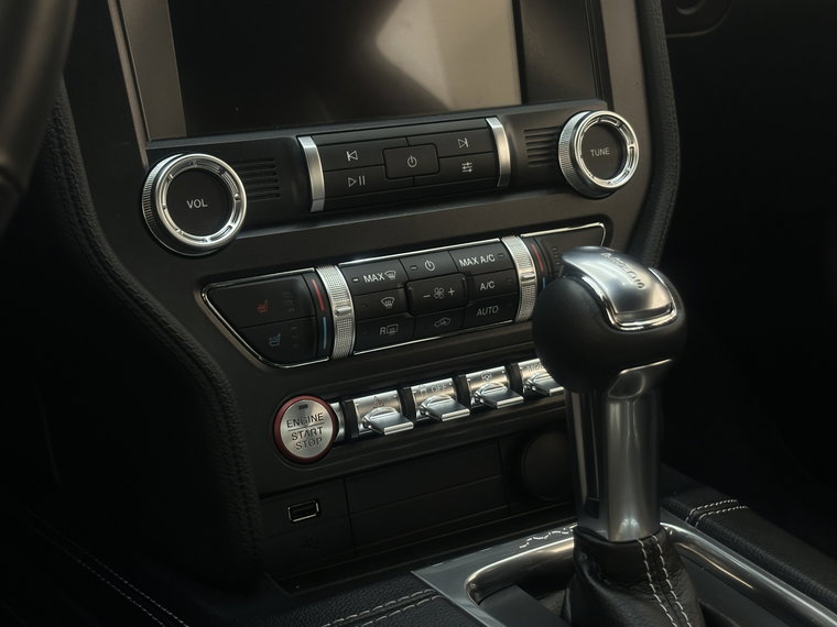 Vehicle Image 24