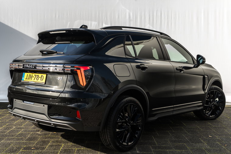 Vehicle Image 8