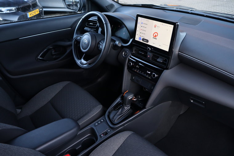 Vehicle Image 12