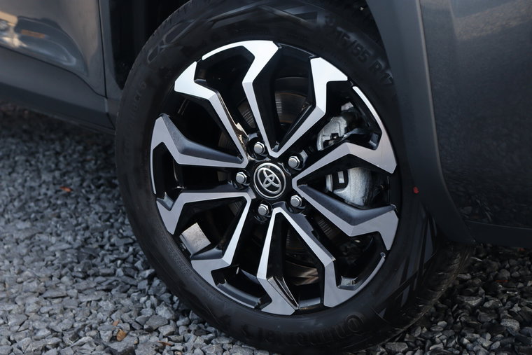 Vehicle Image 9