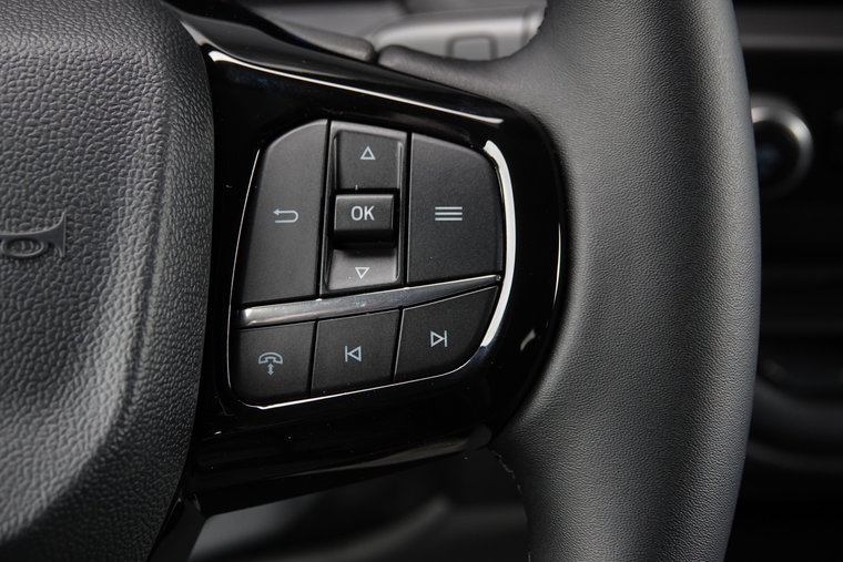 Vehicle Image 28