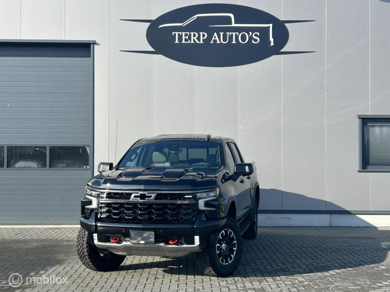 Vehicle Image 12