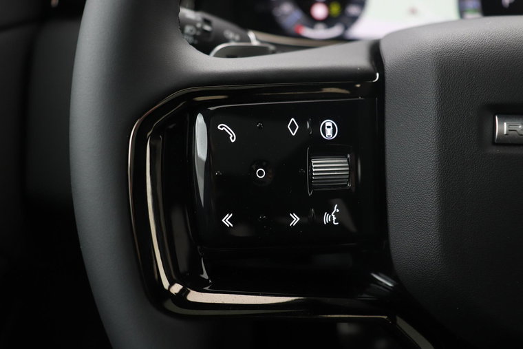 Vehicle Image 42