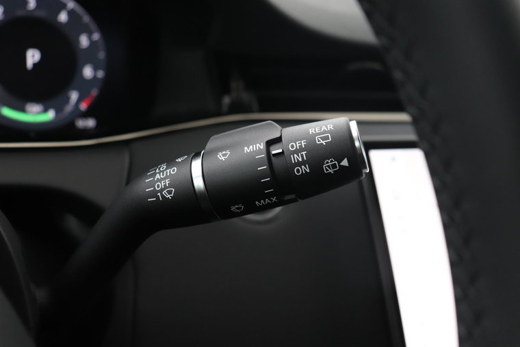 Vehicle Image 46
