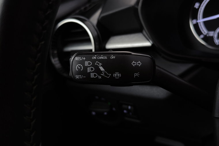 Vehicle Image 28