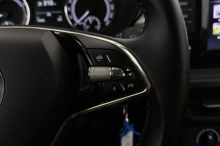 Vehicle Image 31
