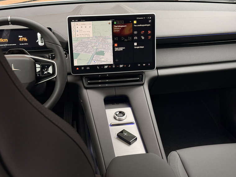 Vehicle Image 30