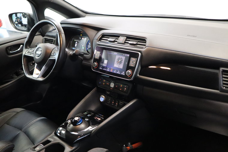 Vehicle Image 21