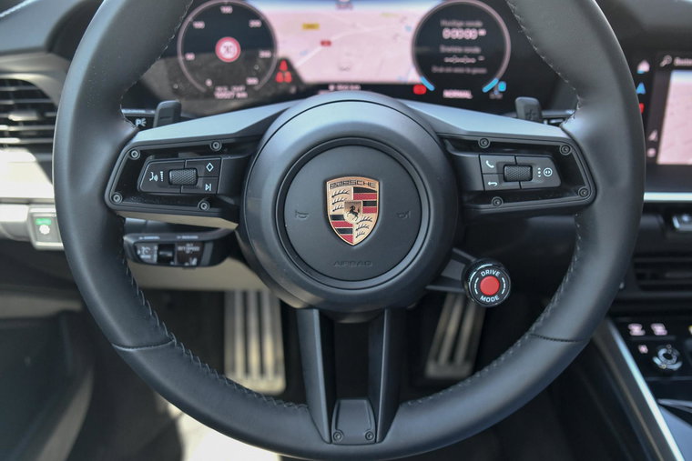 Vehicle Image 28