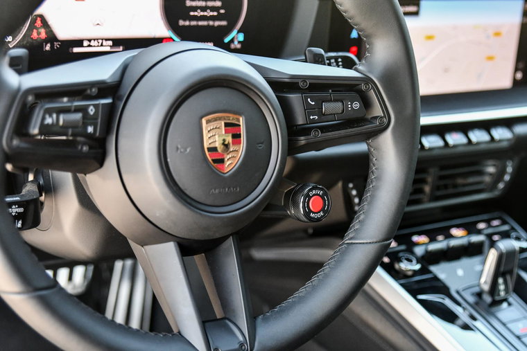 Vehicle Image 30