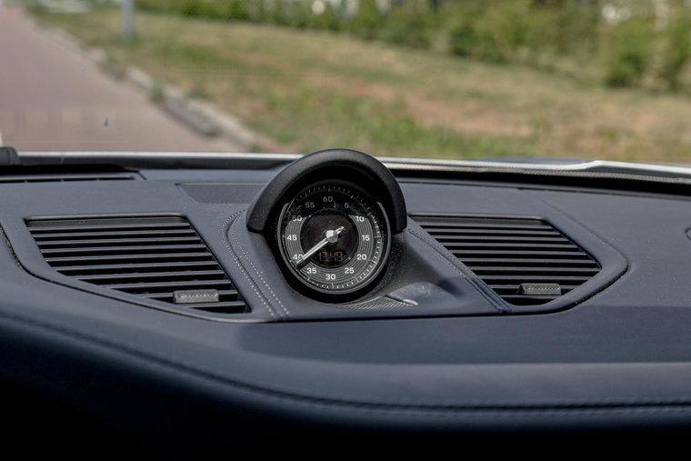Vehicle Image 34