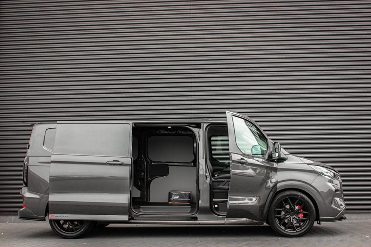 Vehicle Image 8