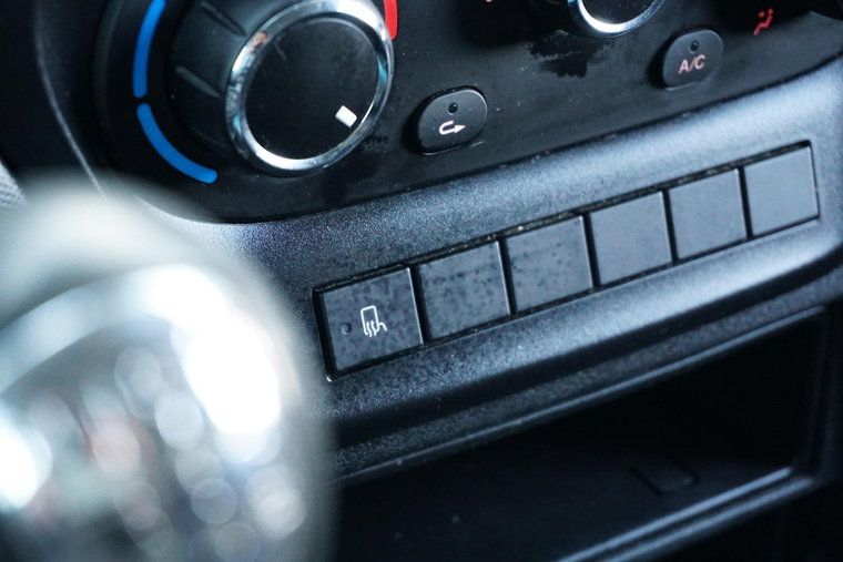 Vehicle Image 24