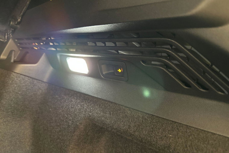 Vehicle Image 31