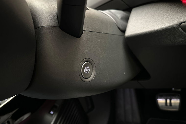 Vehicle Image 36