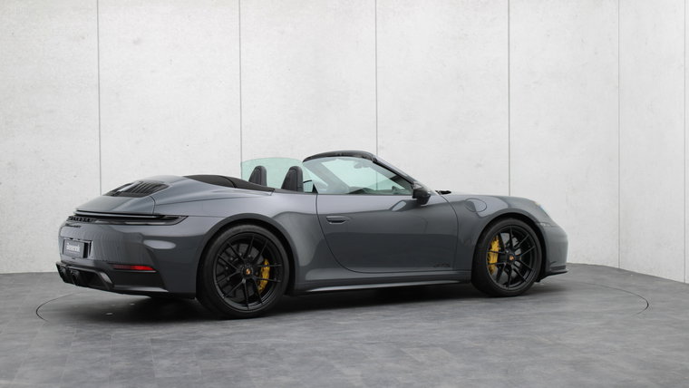 Vehicle Image 33