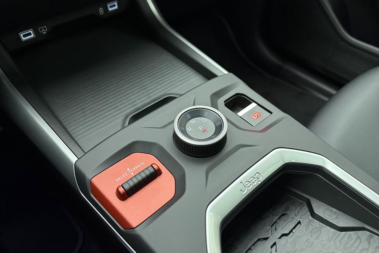 Vehicle Image 36