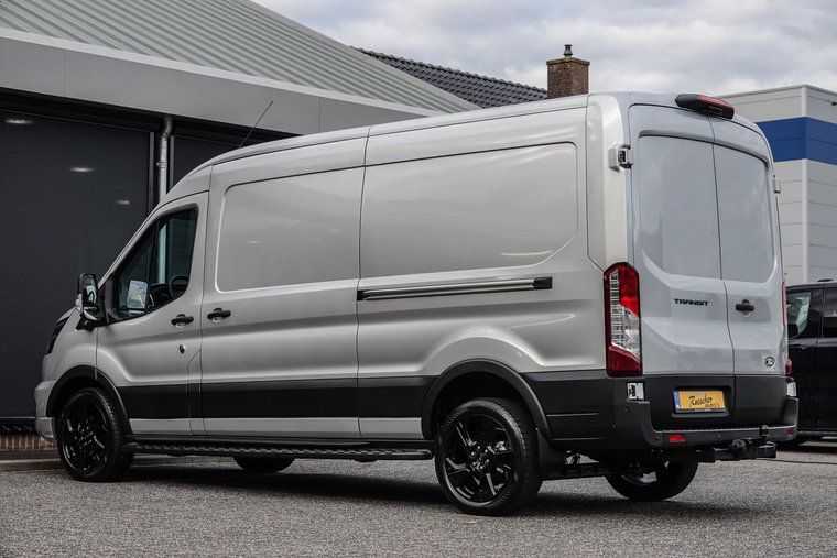 Vehicle Image 22