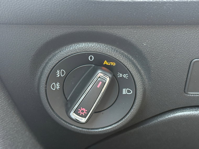 Vehicle Image 29