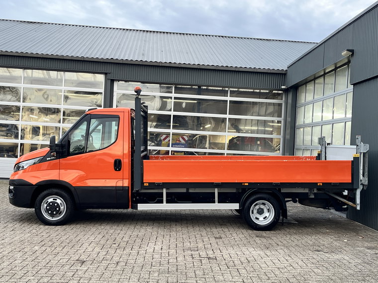 Vehicle Image 27