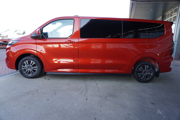 Vehicle Image 8