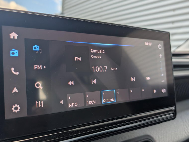 Vehicle Image 19
