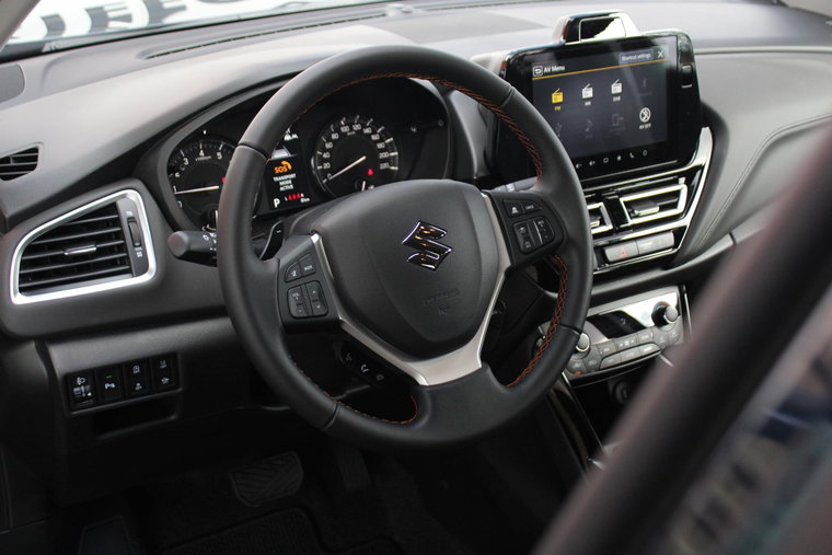 Vehicle Image 4