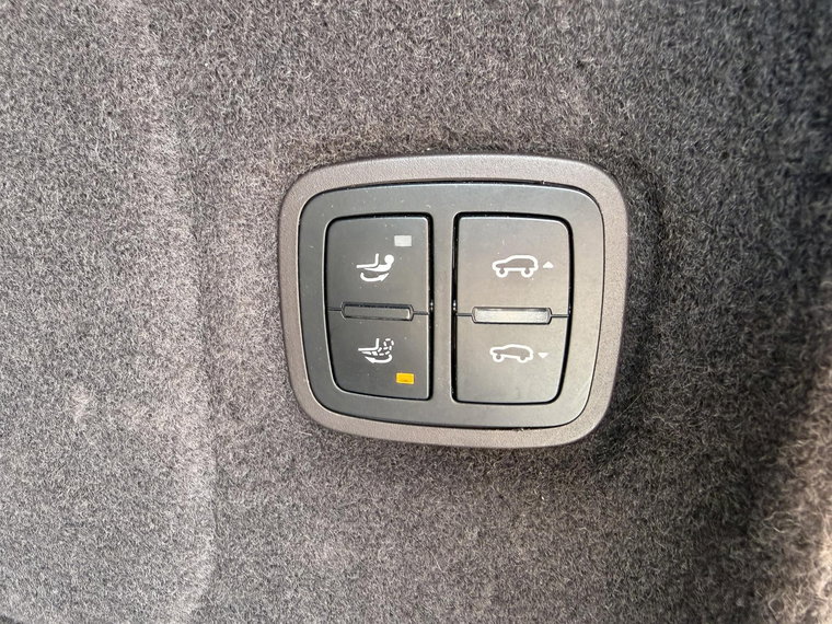Vehicle Image 28